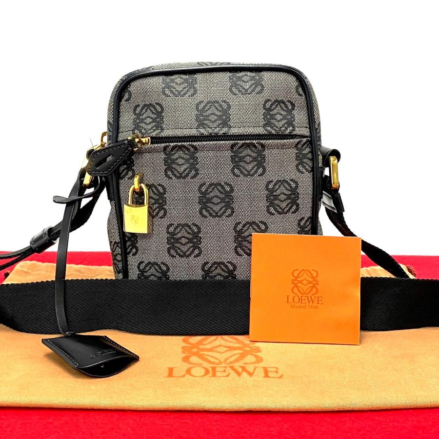 LOEWE 未使用保管品 希少品 ロエベ アナグラム ロゴ 柄 レザー LOEWE 未使用保管品 希少品 ロエベ アナグラム ロゴ 柄 レザー