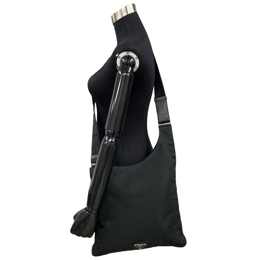 PRADA（プラダ） 極 美品 希少品 三角ロゴ 金具 ナイロン レザー 本革