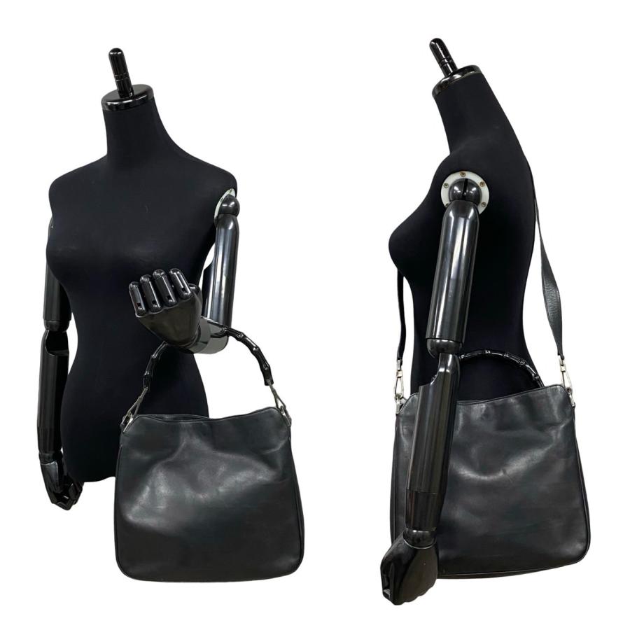 美品.本物】 GUCCI グッチ　バンブー トート　カバン　革　黒 ブラック GUCCI 極 美品 希少品 グッチ バンブー ハンドル レザー 本革