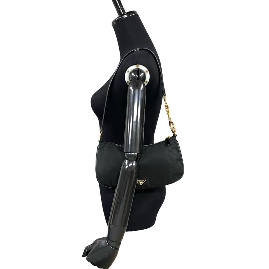 PRADA 極 美品 プラダ 三角ロゴ 金具 ナイロン レザー セミ ワン PRADA 極 美品 プラダ 三角ロゴ 金具 ナイロン レザー セミ ワン