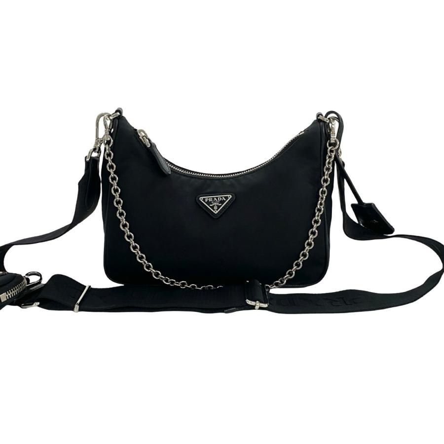 PRADA（プラダ） 極 美品 Re-Edition 三角ロゴ サフィアーノ レザー