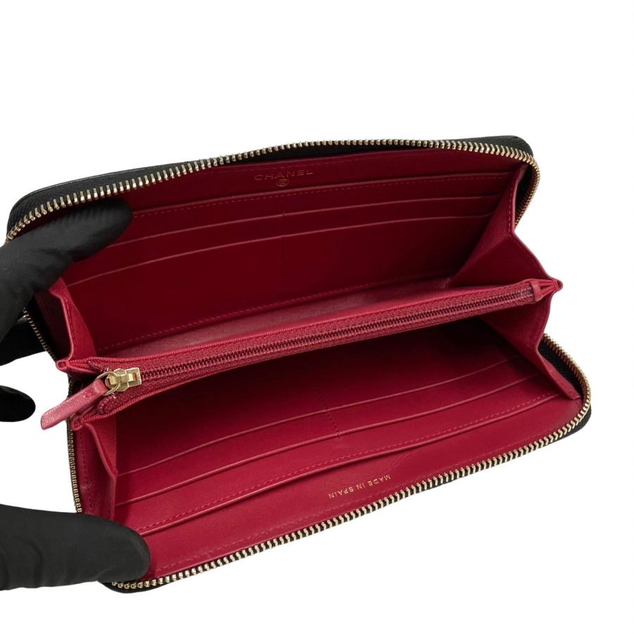 CHANEL 極 美品 シール有 31番台 シャネル シャネル19 マトラッセ 