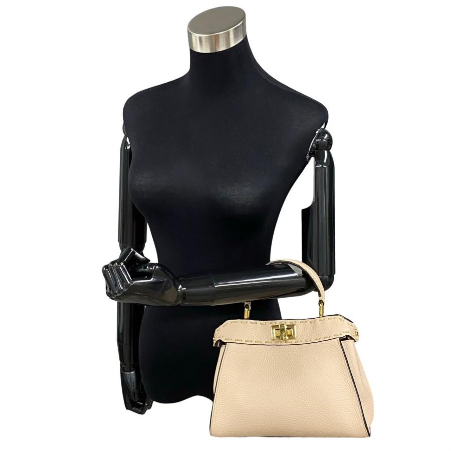 ぴこぴ様　FENDI ピーカブー　ミニ　スモール　セレリア レザー　ハンドバッグ セレリア ピーカブー ソフト スモール カーフレザー ブラック