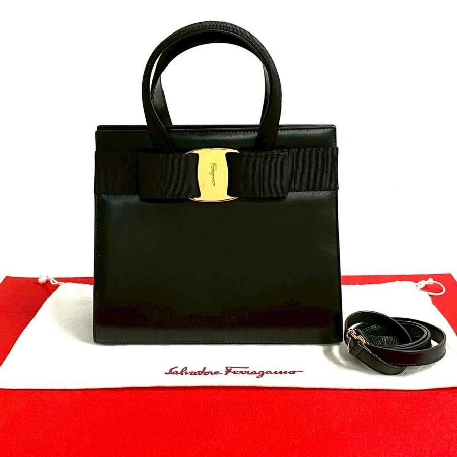 極 美品 袋付 Salvatore Ferragamo サルヴァトーレフェラガモ ヴァラ