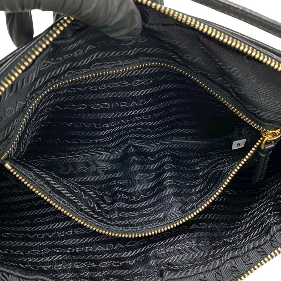 PRADA 極 美品 希少品 プラダ ロゴ 金具 レザー 本革 ナイロン PRADA 極 美品 希少品 プラダ ロゴ 金具 レザー 本革 ナイロン