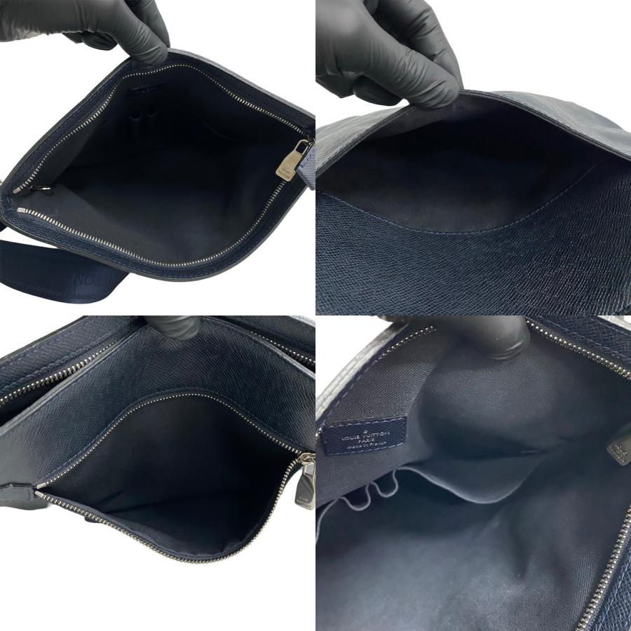 美品　LOUIS VUITTON サシャ　タイガ　ショルダーバッグ　ネイビー　革 LOUIS VUITTON 極 美品 ルイヴィトン サシャ タイガ レザー 本革