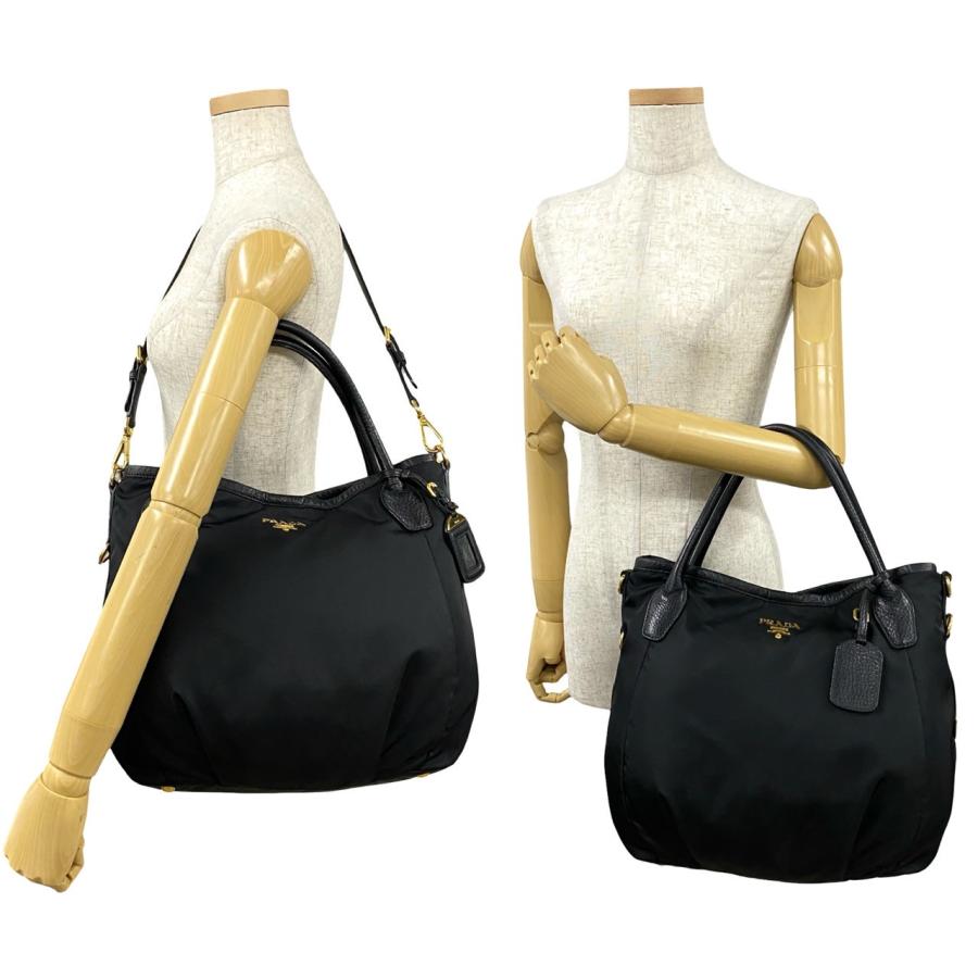 PRADA（プラダ） 極 美品 袋付き カード有 希少品 ロゴ金具 ナイロン