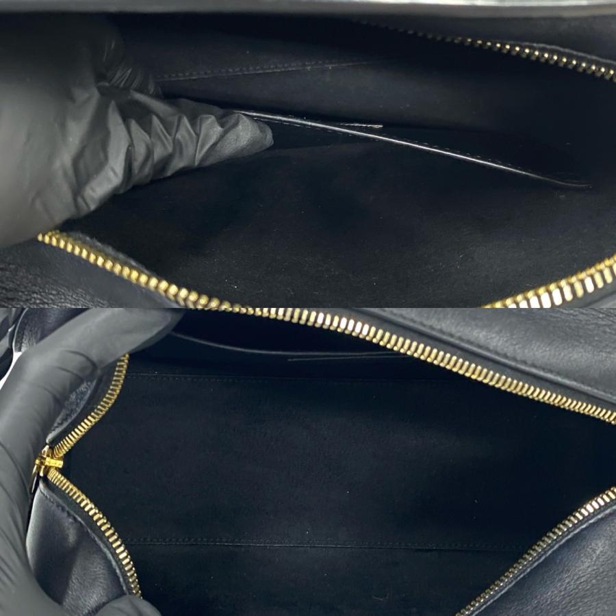 Yves Saint Laurent（イヴ・サンローラン） 極 美品 袋付 SAINT