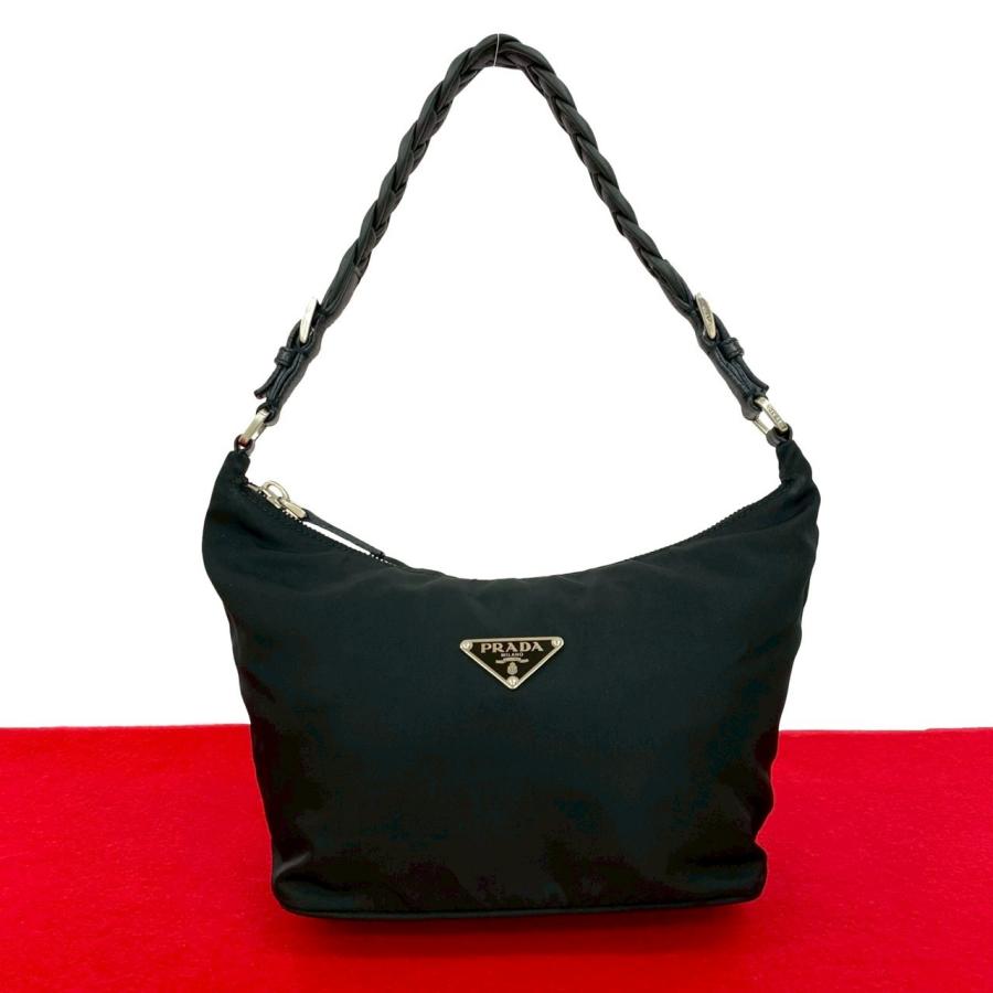 【極美品】プラダ ボディバッグ 三角ロゴ ナイロン ブラック 白タグ PRADA（プラダ） 極 美品 三角ロゴ 金具 ナイロン レザー 本革 ワン