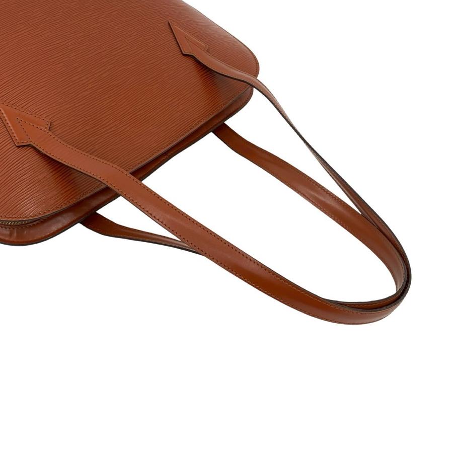 LOUIS VUITTON（ルイ・ヴィトン） ほぼ未使用 リュサック エピ レザー