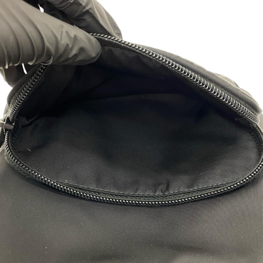 PRADA（プラダ） 極 美品 ロゴ 金具 テスート ナイロン レザー 本革