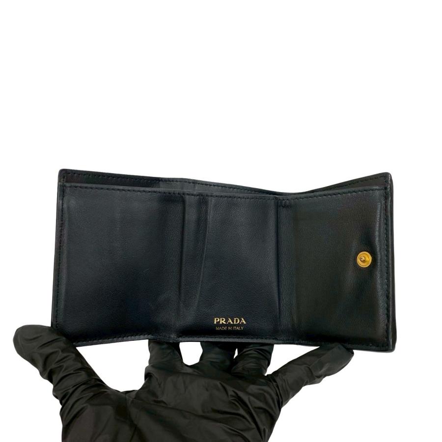 PRADA（プラダ） 極 美品 ロゴ ゴールド 金具 ヴィッテロムーヴ レザー