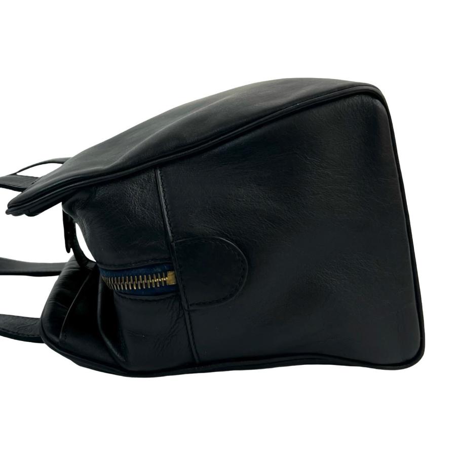 CELINE（セリーヌ） 極 美品 希少品 サークルロゴ 金具 チャーム