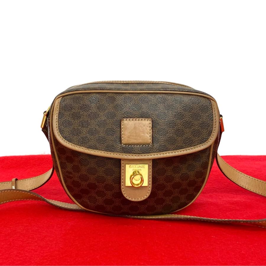 CELINE（セリーヌ） 極 美品 ヴィンテージ ロゴ リング 金具 レザー 本 