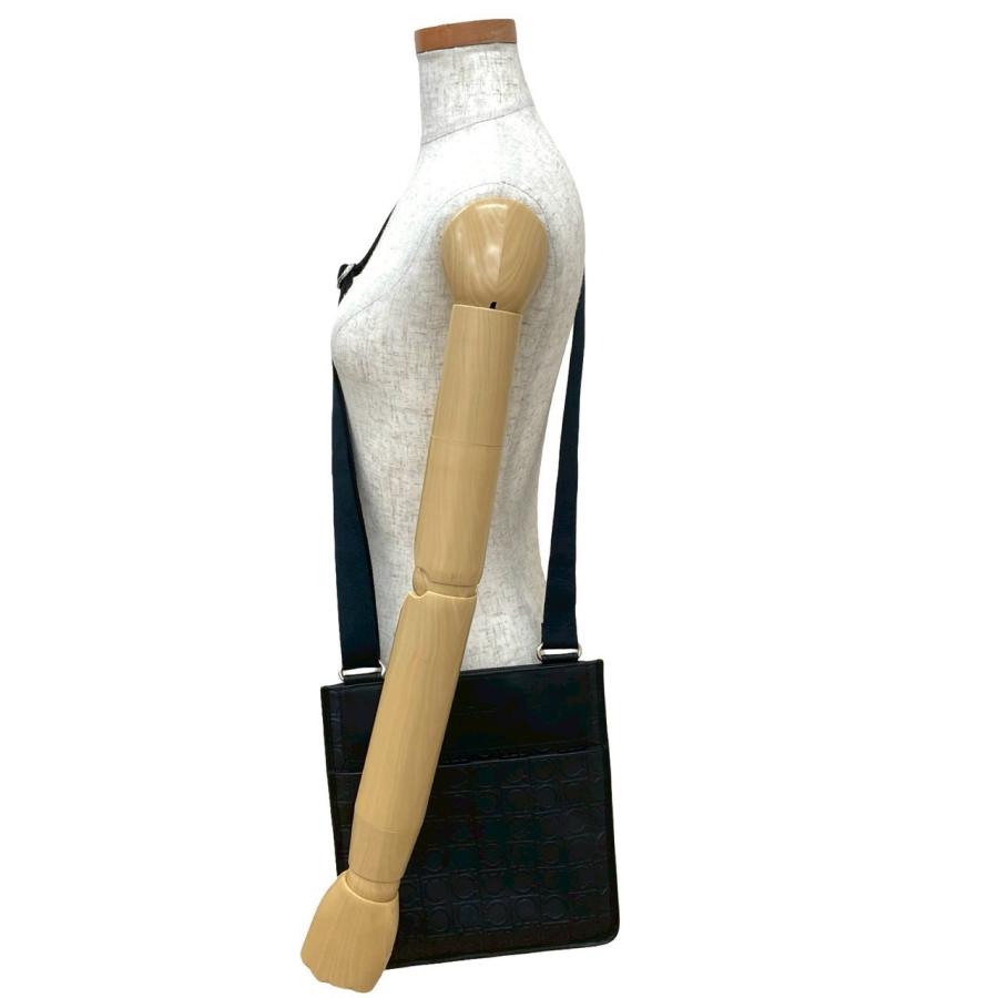 極 美品 袋付き Salvatore Ferragamo サルヴァトーレフェラガモ