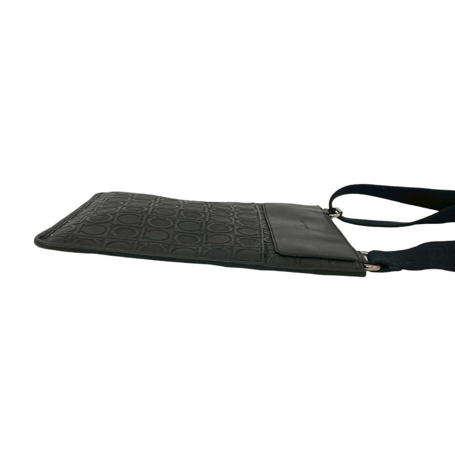 サルヴァトーレフェラガモ　ワンショルダー　ガンチーニ　レザー　黒 極 美品 袋付き Salvatore Ferragamo サルヴァトーレフェラガモ