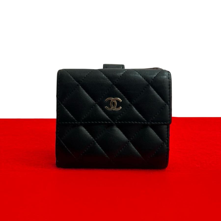 【美品】CHANEL シャネル マトラッセ ココマーク ニつ折り財布 ラムスキン CHANEL 極 美品 シール有 20番台 シャネル マトラッセ ココ