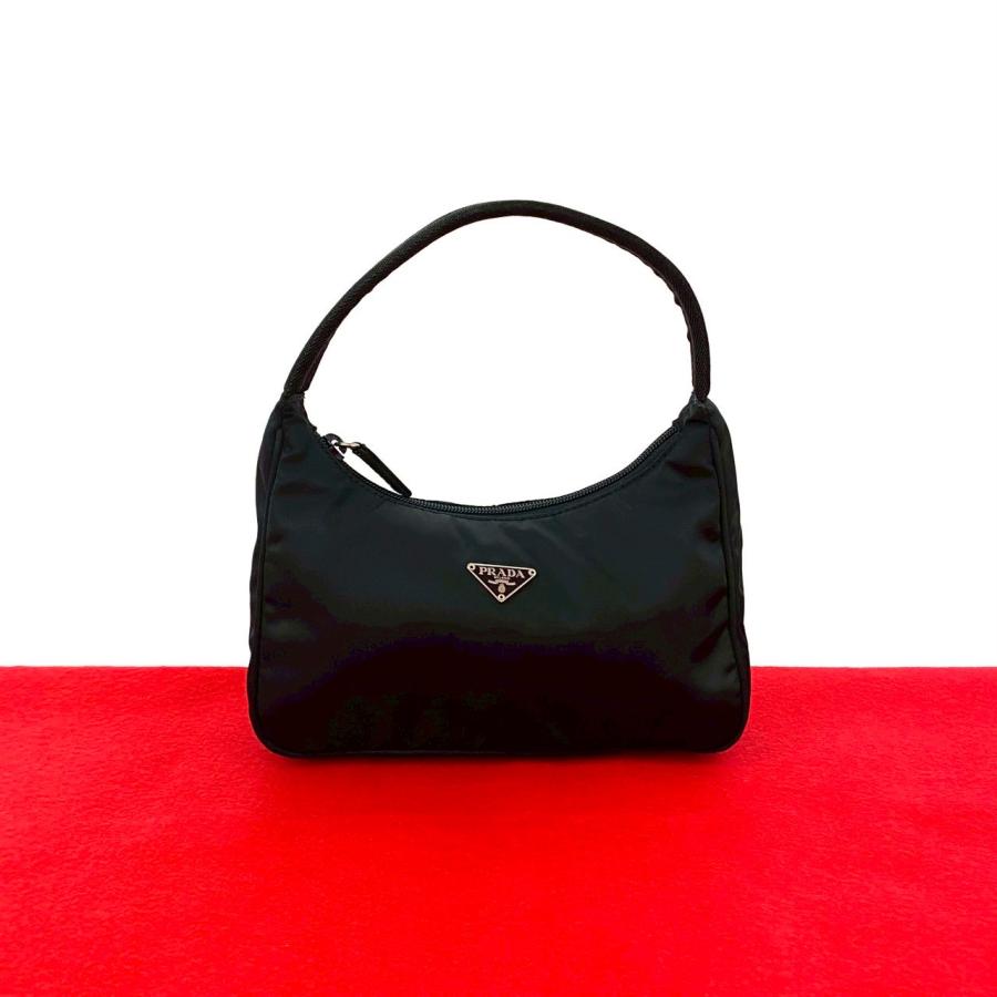 PRADA（プラダ） 極 美品 三角ロゴ プレート 金具 テスート ナイロン