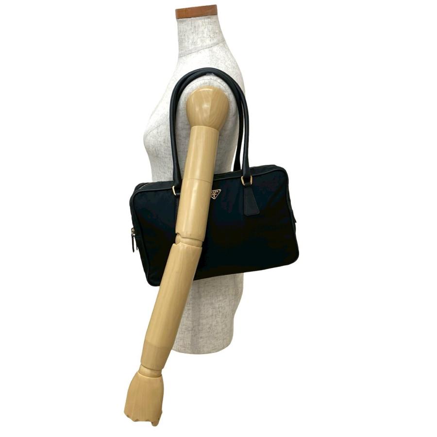 PRADA（プラダ） 極 美品 三角ロゴ 金具 テスート ナイロン