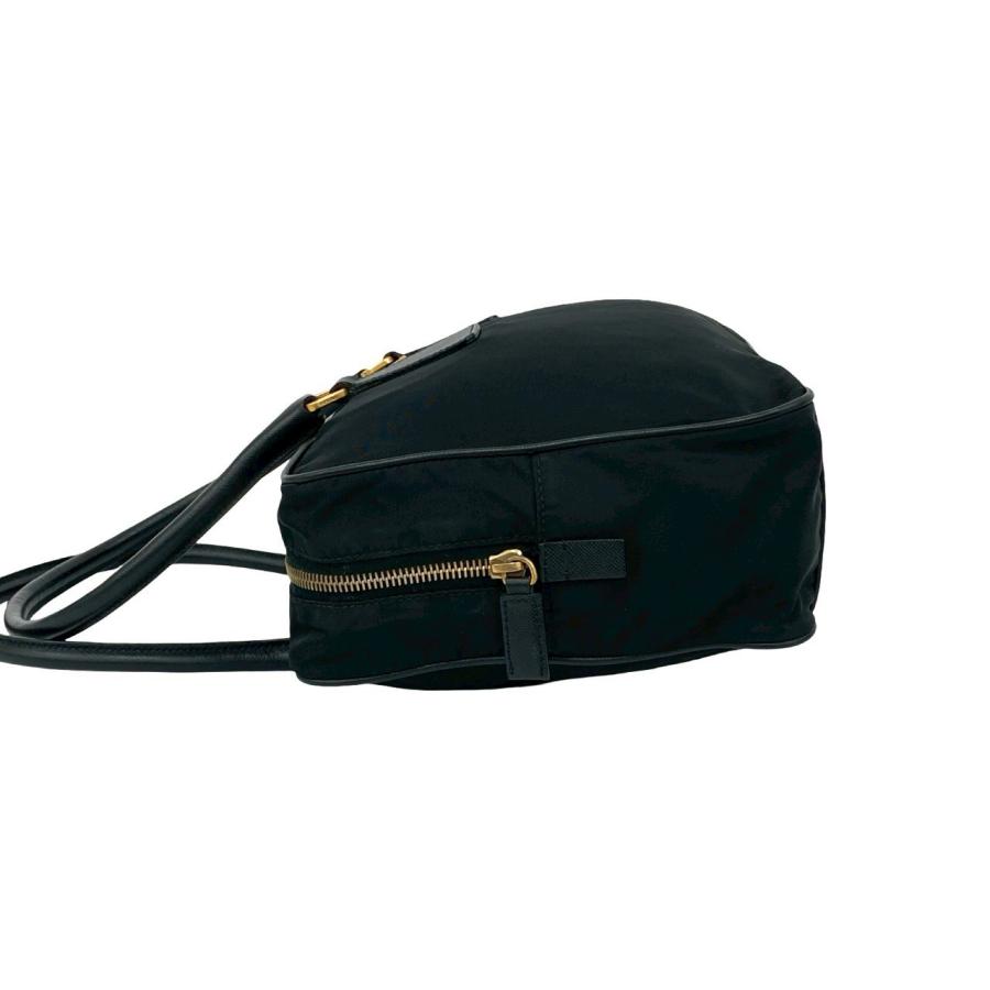 PRADA（プラダ） 極 美品 三角ロゴ 金具 テスート ナイロン