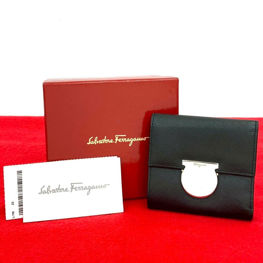 極美品　箱付き　Salvatore Ferragamo 折り財布　ガンチーニ　黒 極 美品 箱付 Salvatore Ferragamo サルヴァトーレフェラガモ