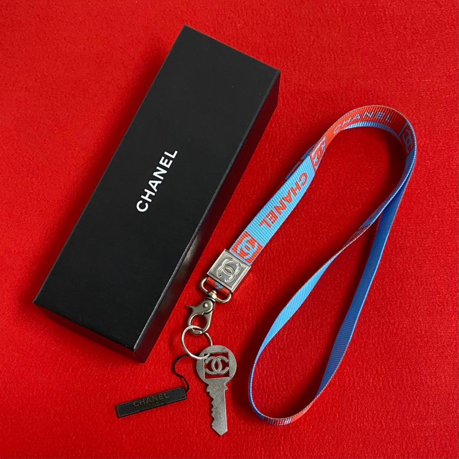 CHANEL（シャネル） 極 美品 箱付 コメ有 02S CHANEL スポーツ