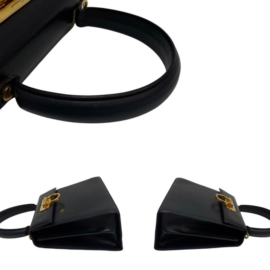 美品 Salvatore Ferragamo サルヴァトーレフェラガモ ガンチーニ 金具