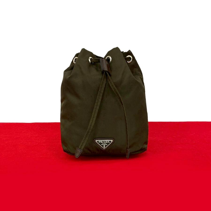 PRADA 極 美品 プラダ 三角ロゴ プレート 金具 レザー 本革 テスート  
