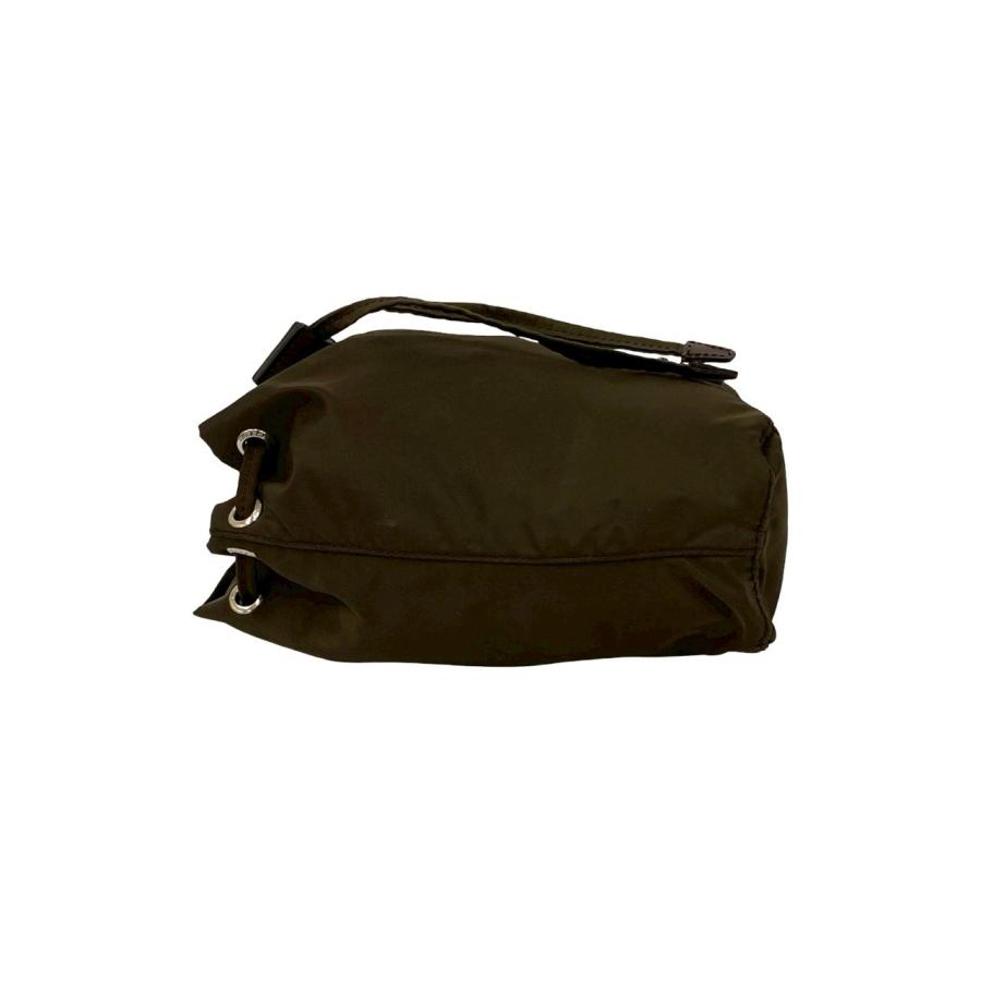 PRADA（プラダ） 極 美品 三角ロゴ プレート 金具 レザー 本革