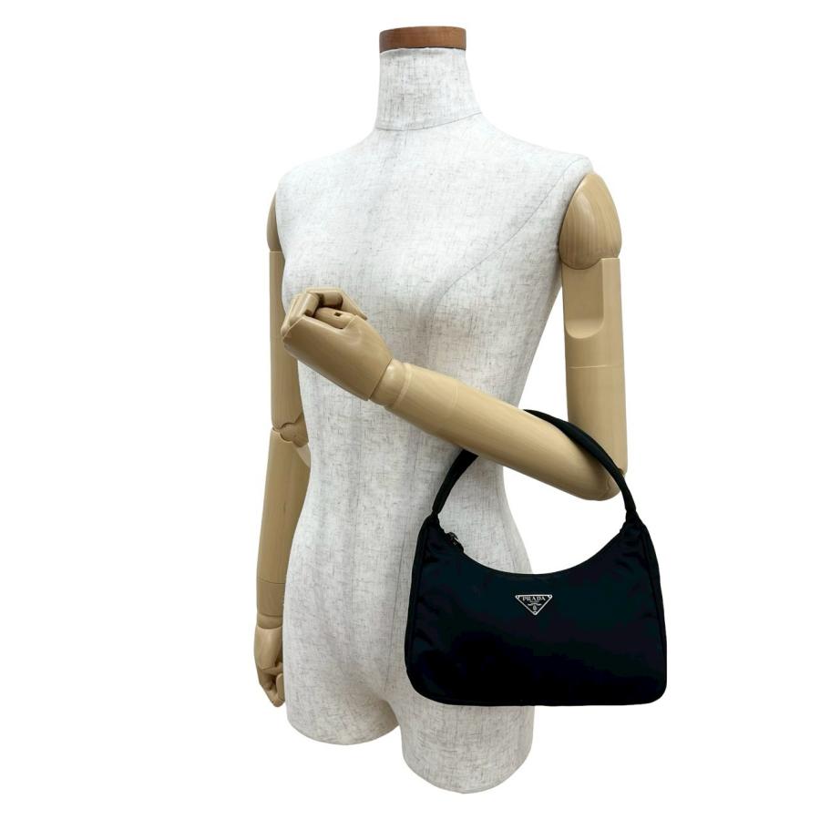 PRADA（プラダ） 極 美品 希少品 三角ロゴ 金具 プレート テスート