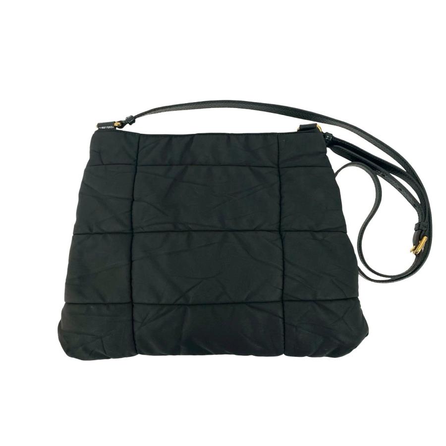 PRADA（プラダ） 極 美品 三角ロゴ 金具 キルティング ナイロン
