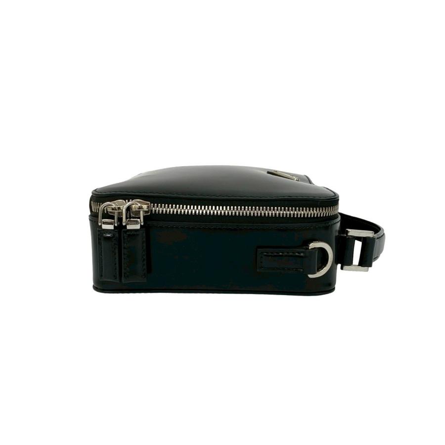 未使用保管品 袋付き PRADA プラダ 三角ロゴ 金具 パテント レザー 本革 2way ハンドバッグ ショルダーバッグ ブラック 黒 23079 PRADA（プラダ） 未使用保管品 袋付き 三角ロゴ 金具 パテント レザー