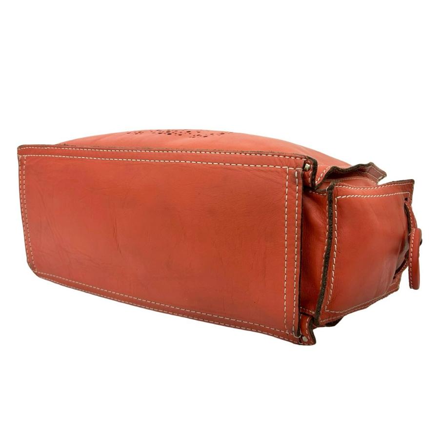 LOEWE（ロエベ） 極 美品 希少品 アナグラム ロゴ 金具 パンチング