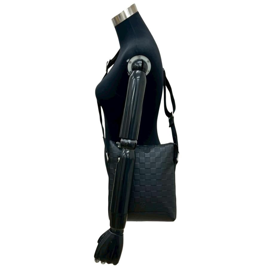 LOUIS VUITTON（ルイ・ヴィトン） 極 美品 ディスカバリー