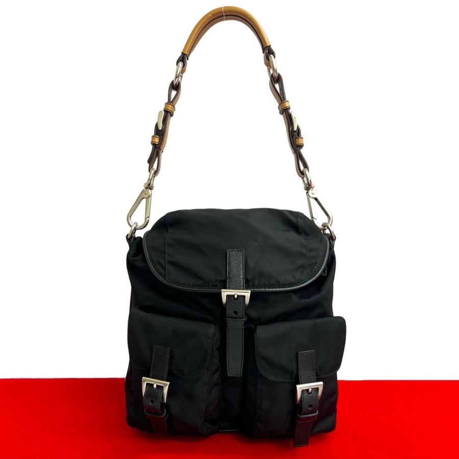 【極美品】プラダ ショルダーバッグ サフィアーノレザー 三角ロゴ 黒 ギャラ付 PRADA（プラダ） 極 美品 三角ロゴ 金具 サフィアーノ レザー 本革