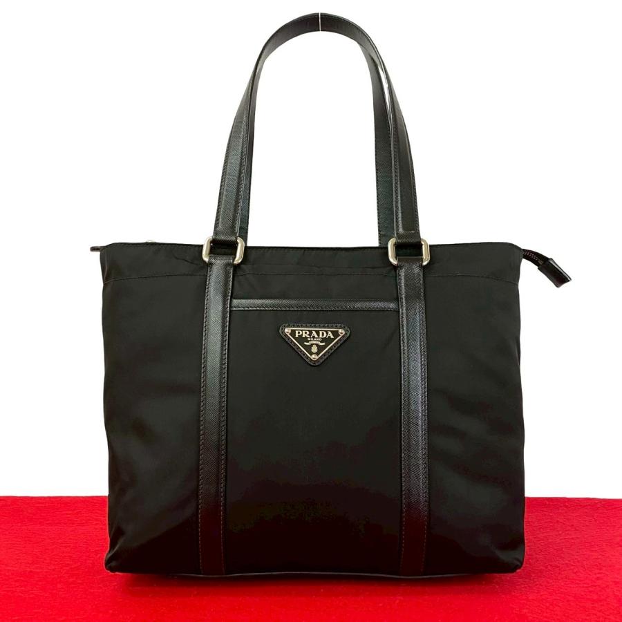 PRADA（プラダ） 極 美品 希少品 三角ロゴ 金具 テスート ナイロン