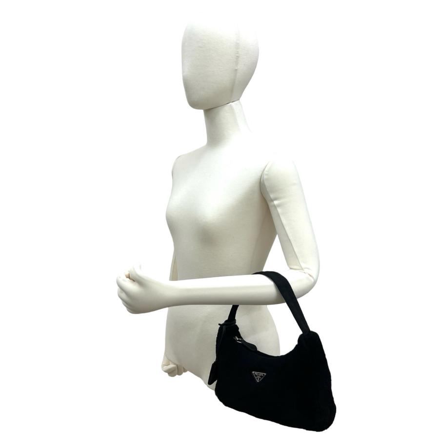 PRADA（プラダ） 極 美品 希少品 袋付き 三角ロゴ トライアングルロゴ