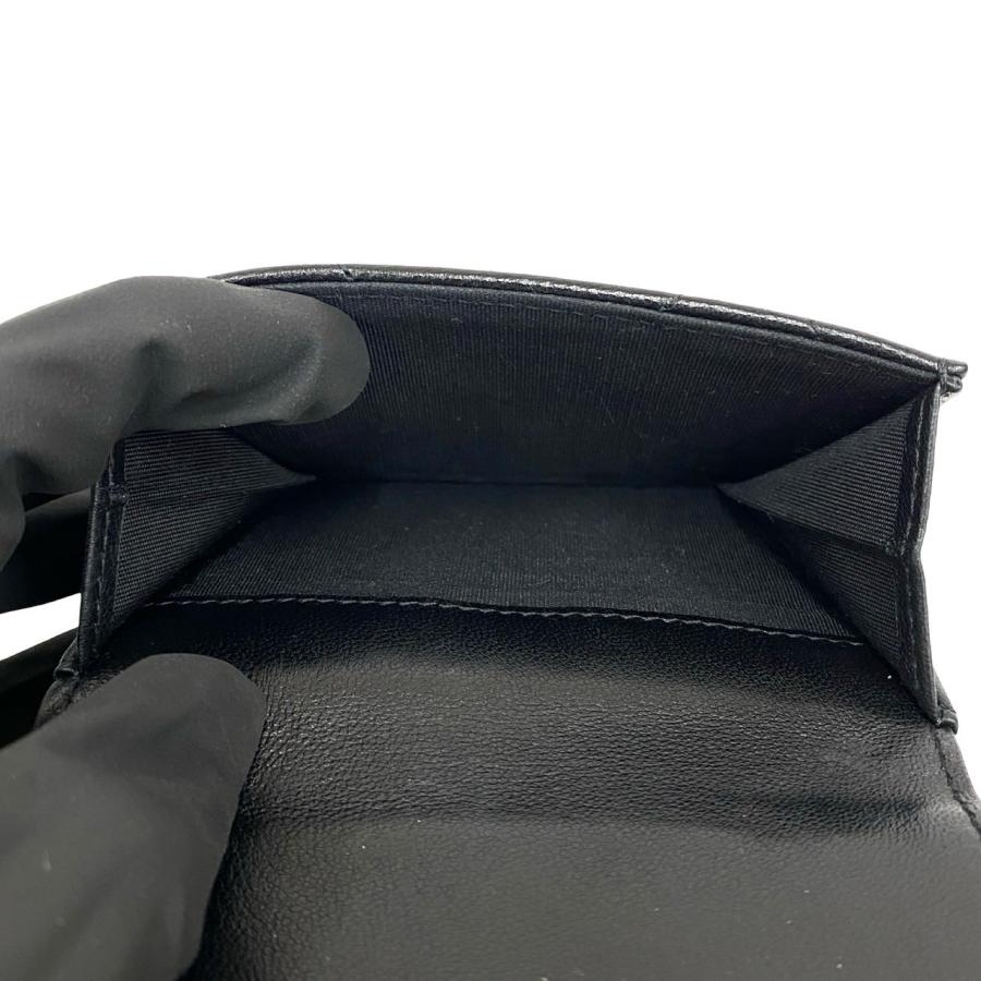 CHANEL（シャネル） 極 美品 箱 袋付 シール有 31番台 シャネル19 ココ 
