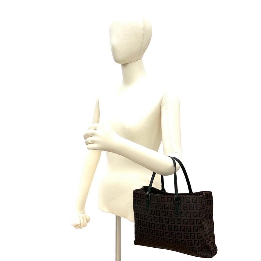 FENDI（フェンディ） 極 美品 希少品 ズッキーノ FF ロゴ 柄