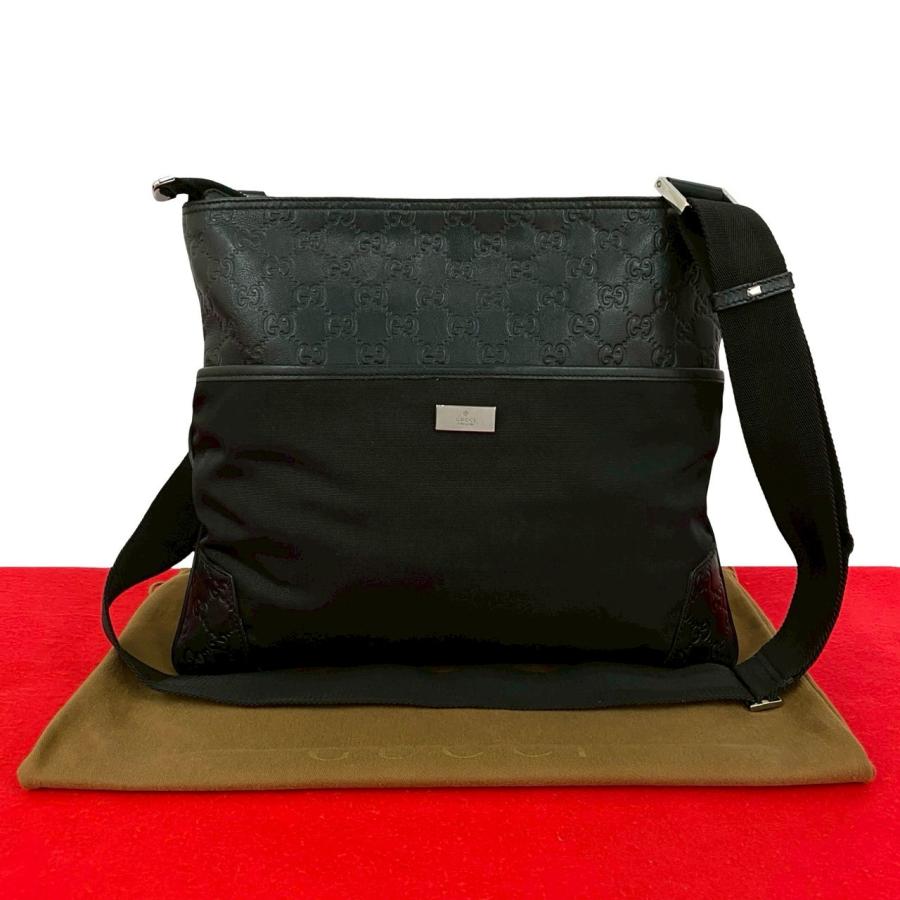 GUCCI（グッチ） ほぼ未使用 袋付 グッチシマ GG ロゴ 刻印 レザー