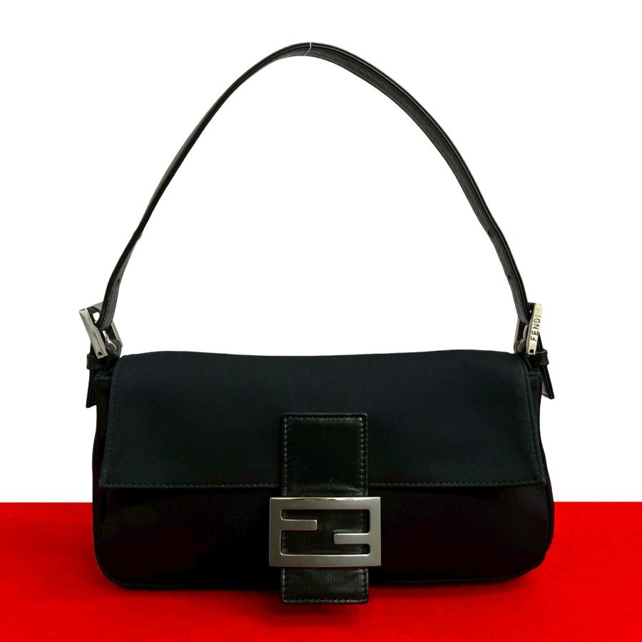 FENDI（フェンディ） 極 美品 希少品 マンマバケット FF ロゴ 金具