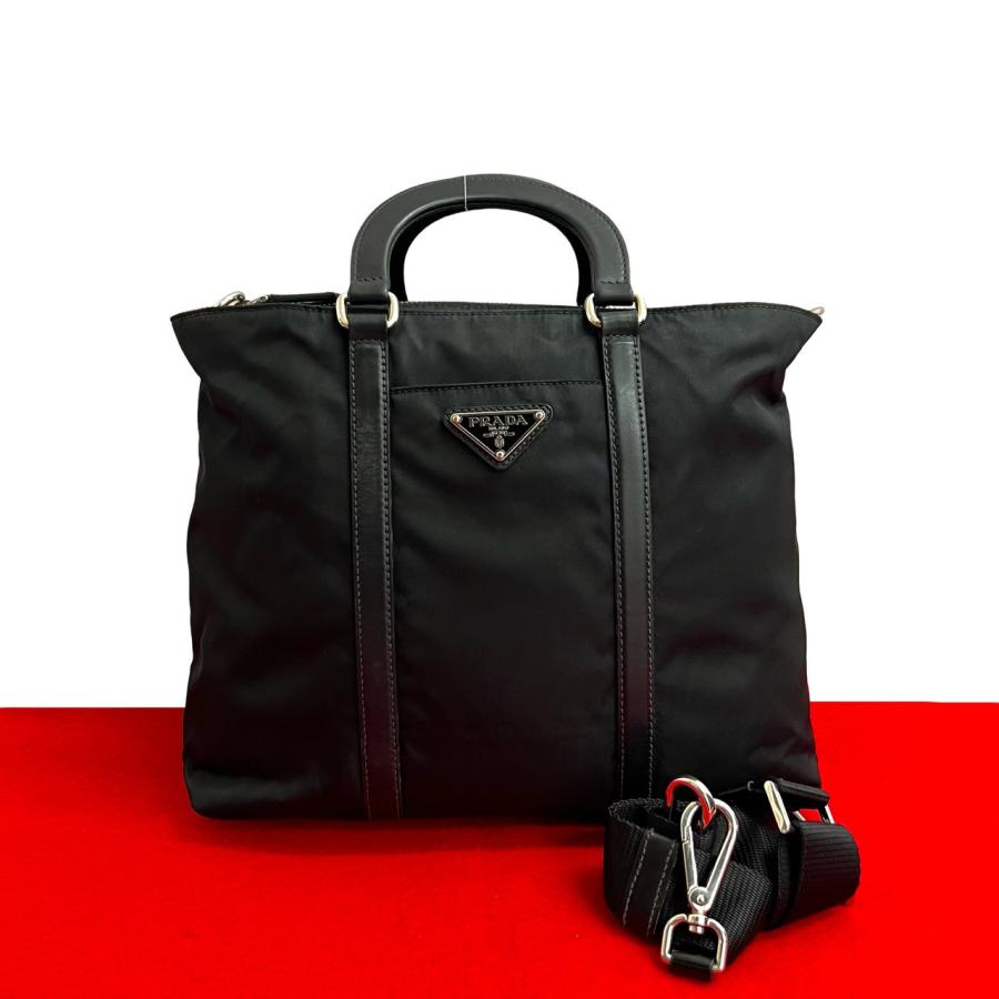 PRADA（プラダ） 極 美品 希少品 三角ロゴ 金具 テスート ナイロン
