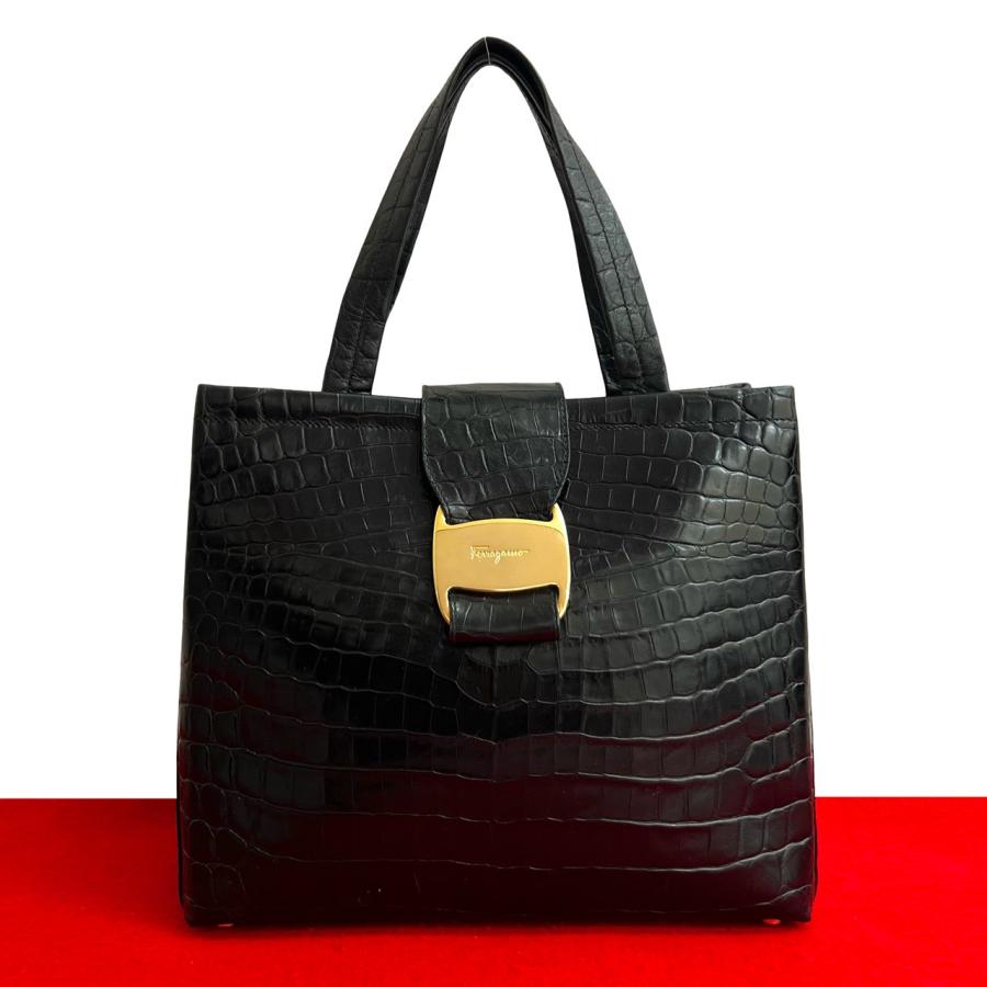 極 美品 Salvatore Ferragamo サルヴァトーレフェラガモ ヴァラ ロゴ
