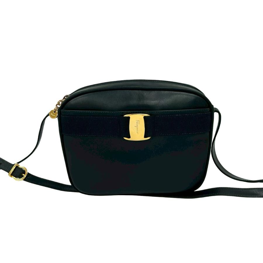 極 美品 Salvatore Ferragamo フェラガモ ヴァラリボン 金具 カーフ