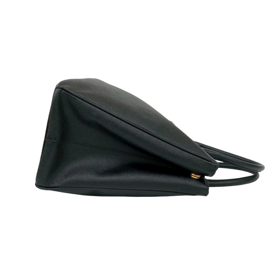PRADA（プラダ） 極 美品 袋付き ガレリア 三角ロゴ 金具 サフィアーノ