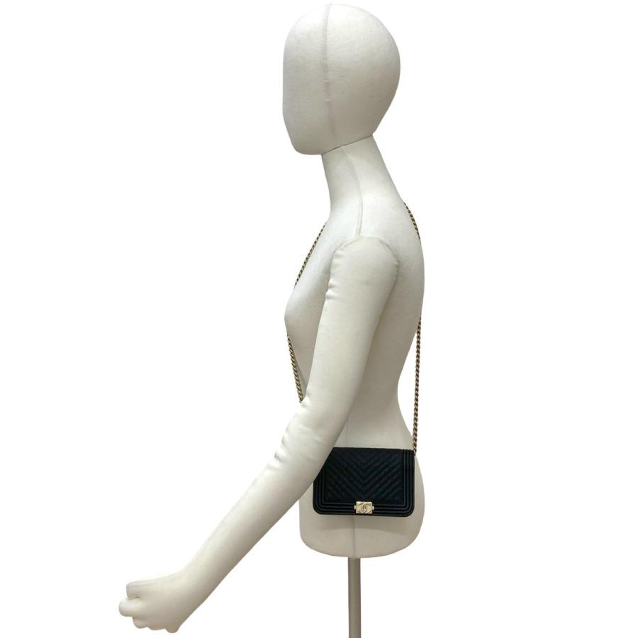 未使用保管品 シール有 32番台 CHANEL シャネル ボーイシャネル ココマーク キャビアスキン チェーン ショルダーバッグ ブラック 81629_2