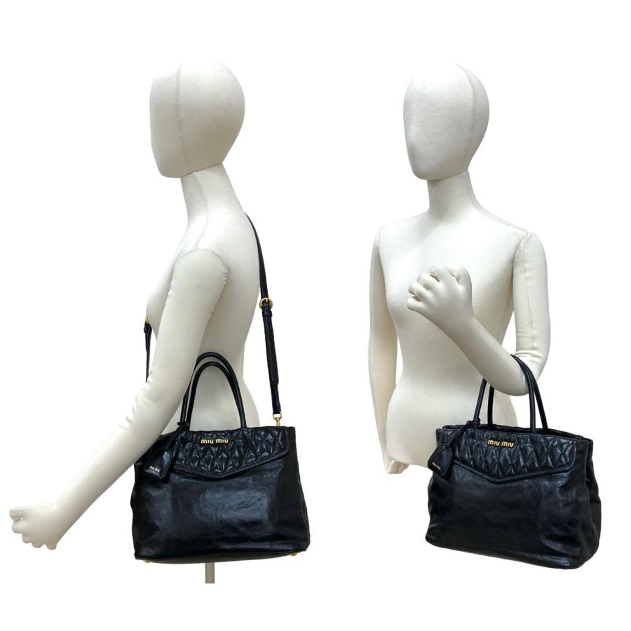 miu miu（ミュウミュウ） 極 美品 VIT.SHINE TRAP ロゴ 金具 レザー