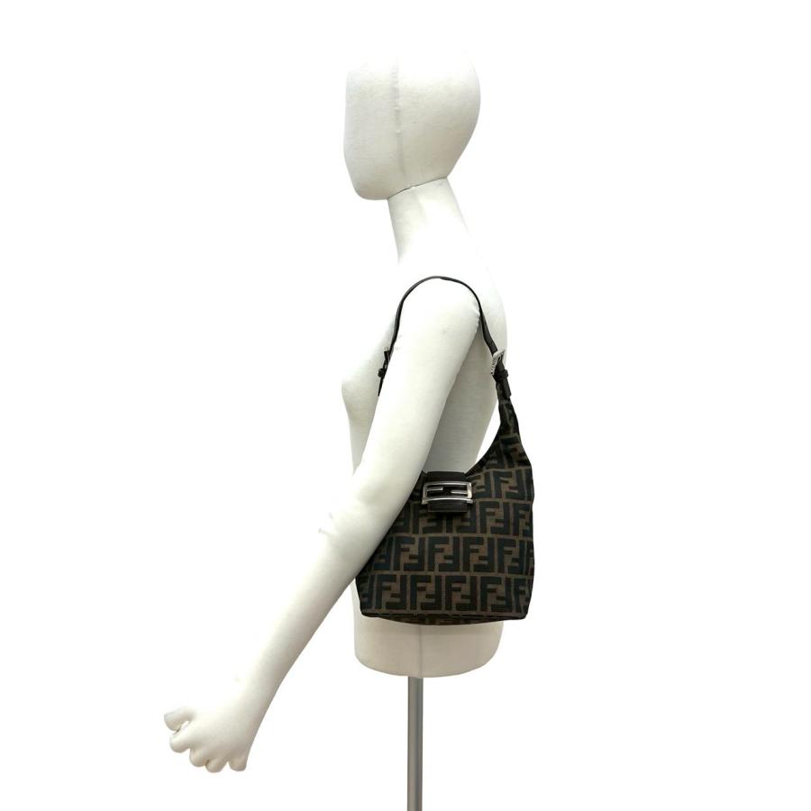 FENDI（フェンディ） 極 美品 ズッカ FF 柄 ロゴ 金具 キャンバス