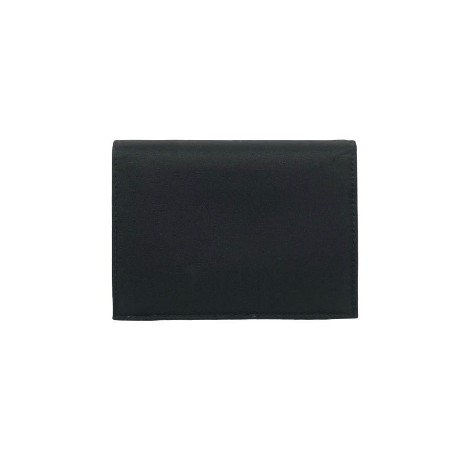 PRADA（プラダ） 極 美品 三角ロゴ プレート 金具 ナイロン