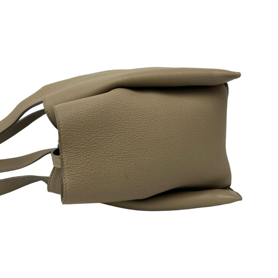 CELINE（セリーヌ） 極 美品 保存袋付 トライフォールド ロゴ レザー